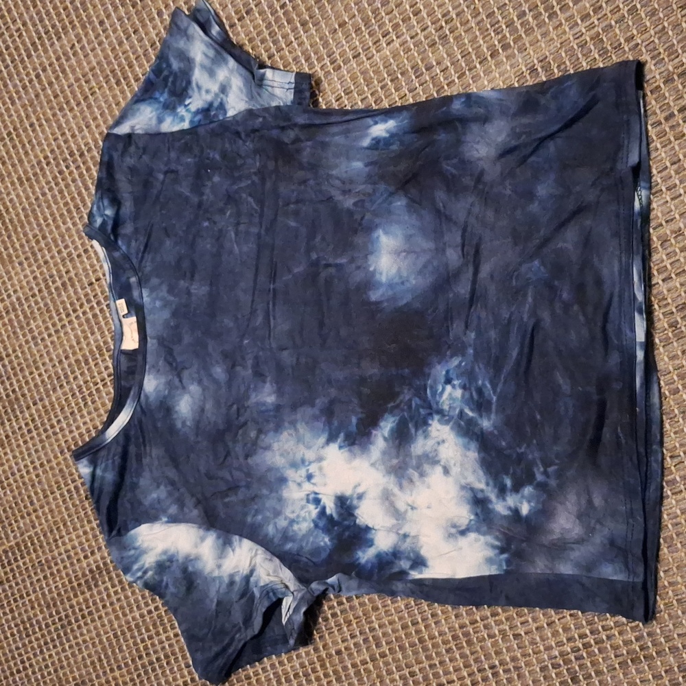 Tye-Dye Blue T-Shirt in Medium